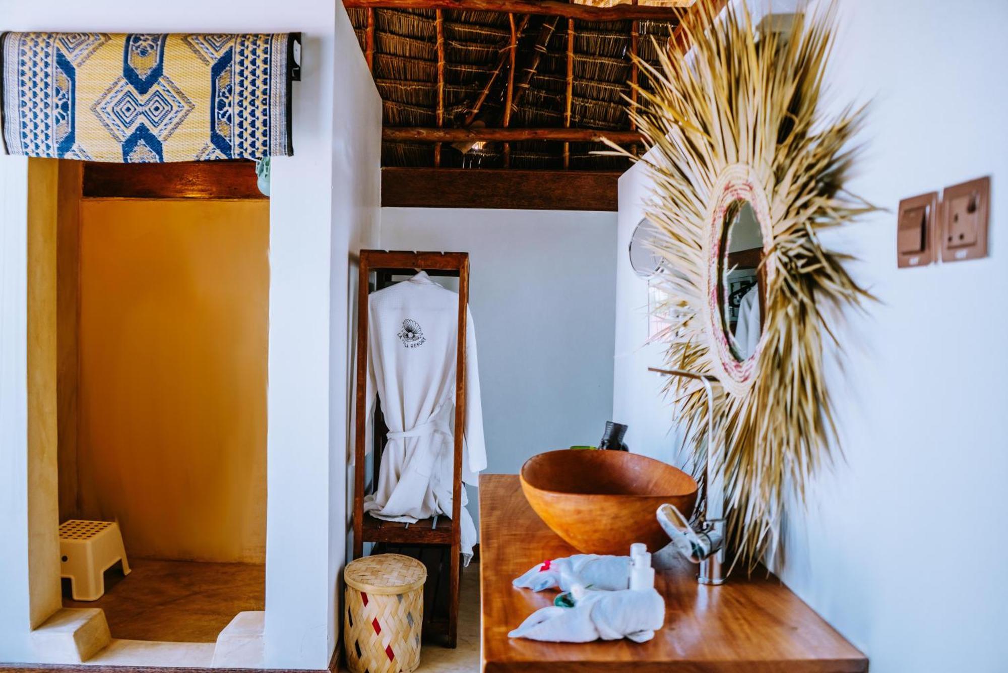 La Perla Beach Resort, Zanzibar - Your Beachfront Private Haven Pwani Mchangani Exteriör bild